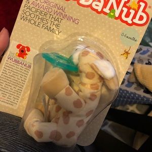 Wubanub pacifier